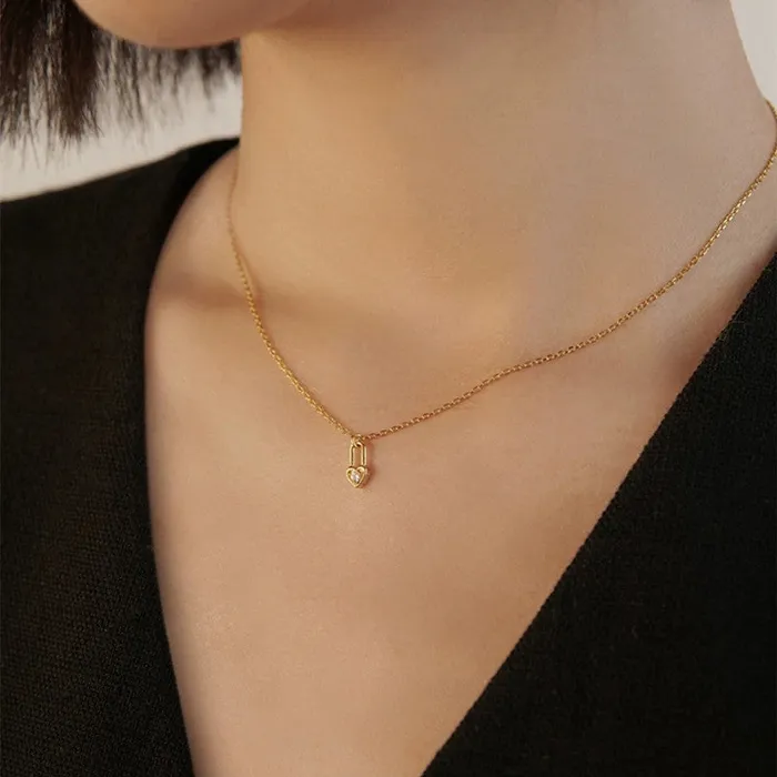 CJ Female Sex Toys Gleam 14K GoldPlated Lock Head Choker Necklace