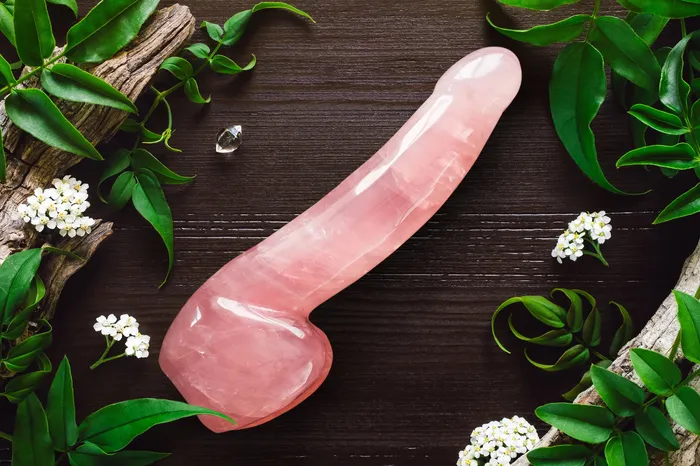 Yoni Gem Stones Female Sex Toys Large Rose Quartz Dildo